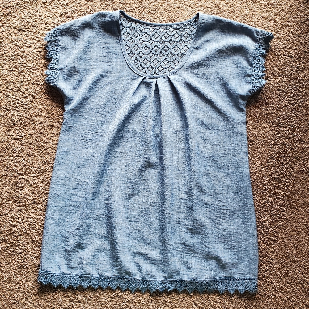 Lace Blue tee, large